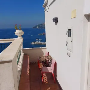 La Stanza Sul Porto Di Piccina Piccina Con Bagno Privato E Terrazzino Vista Mare Pensión